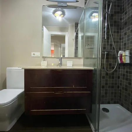 Mike's Apartment. Parking Y Piscina 公寓