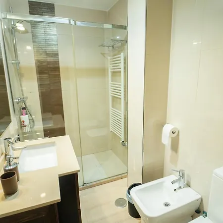 Apartment Increible Piso Centrico Con Parking Y Piscina, Ideal Familias!