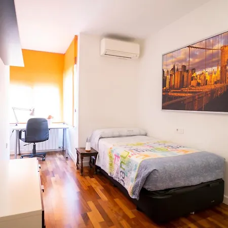 Increible Piso Centrico Con Parking Y Piscina, Ideal Familias! Granada